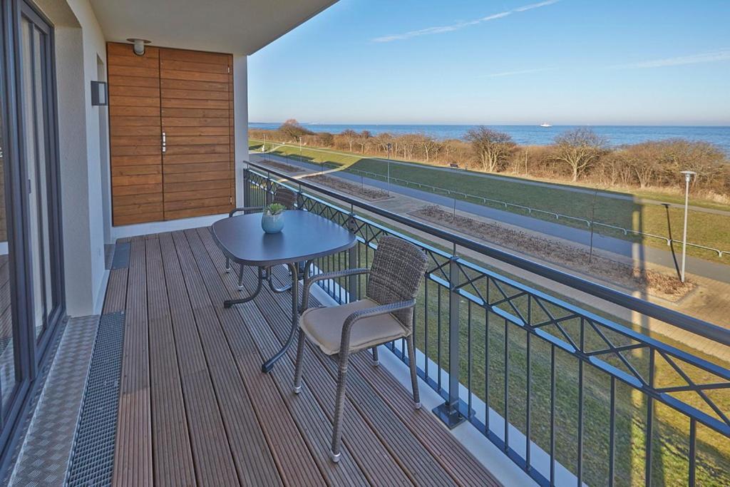 Aparthotel Waterkant Suites - Fewos Am Meer Mit Spa Бергеренде-Ретвіш Номер фото