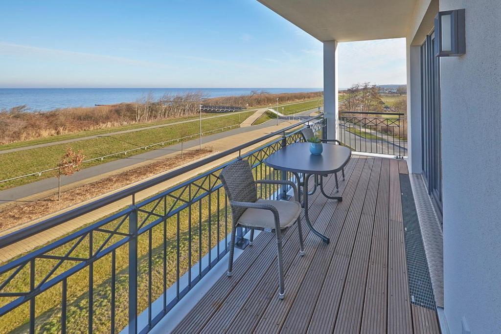 Aparthotel Waterkant Suites - Fewos Am Meer Mit Spa Бергеренде-Ретвіш Номер фото